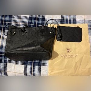 Black Louis Vuitton tote